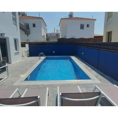 Stylish Villa Paralimni Exterior photo