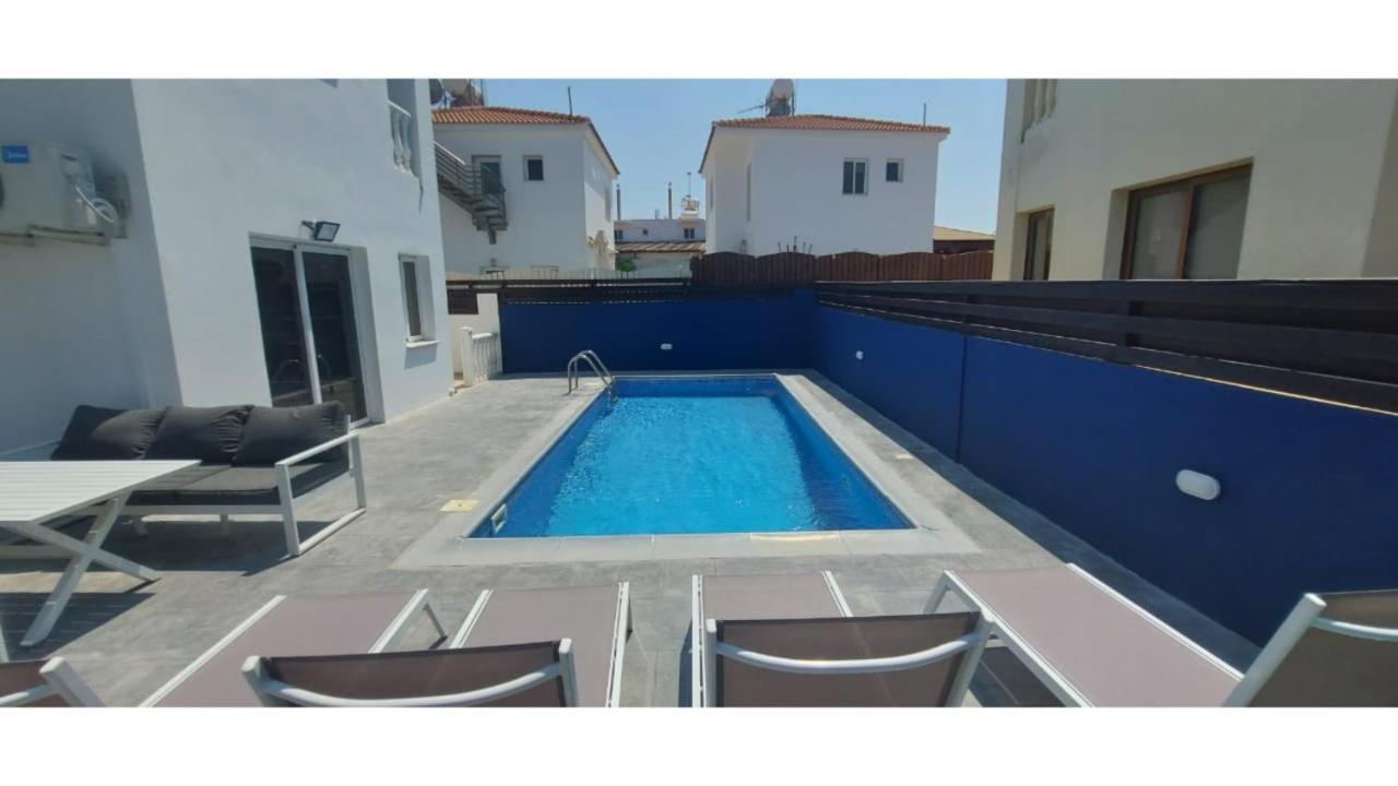 Stylish Villa Paralimni Exterior photo