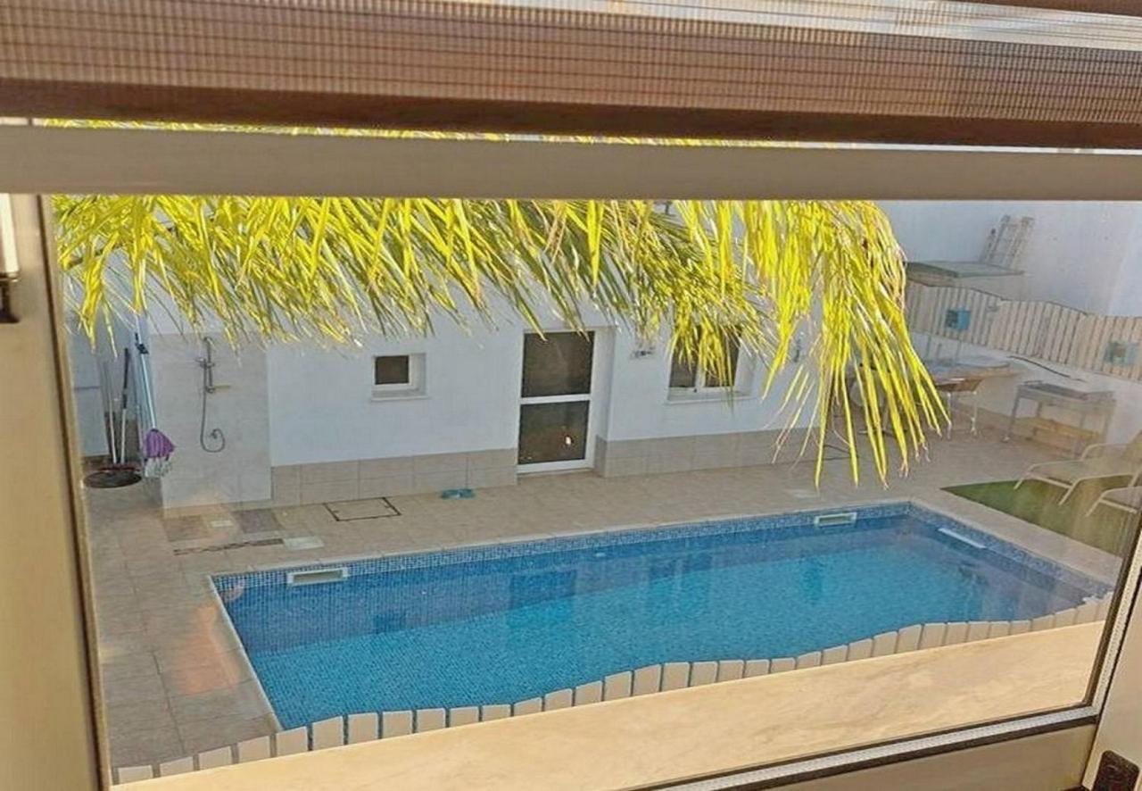 Stylish Villa Paralimni Exterior photo